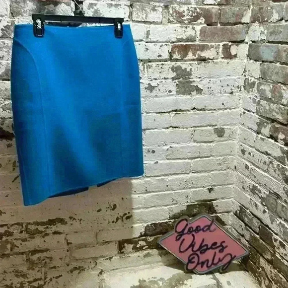 Talbots turquoise wool skirt size 8 petite - Picture 1 of 5